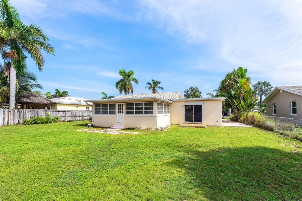 122 Euclid Boulevard Lantana, FL 33462