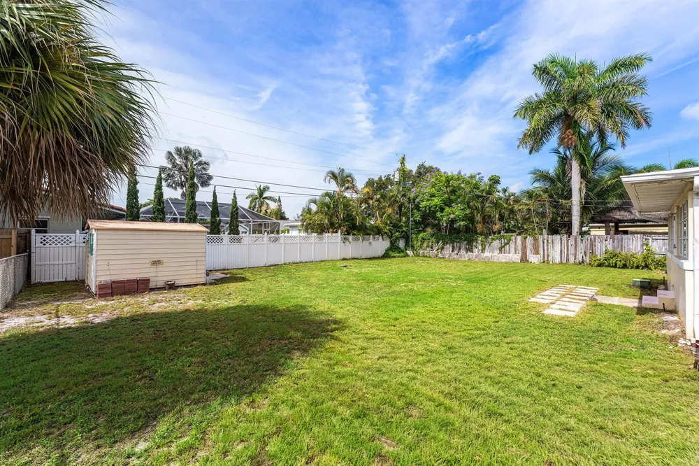 122 Euclid Boulevard Lantana, FL 33462