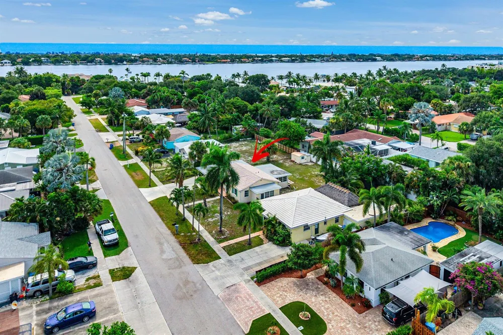 122 Euclid Boulevard Lantana, FL 33462