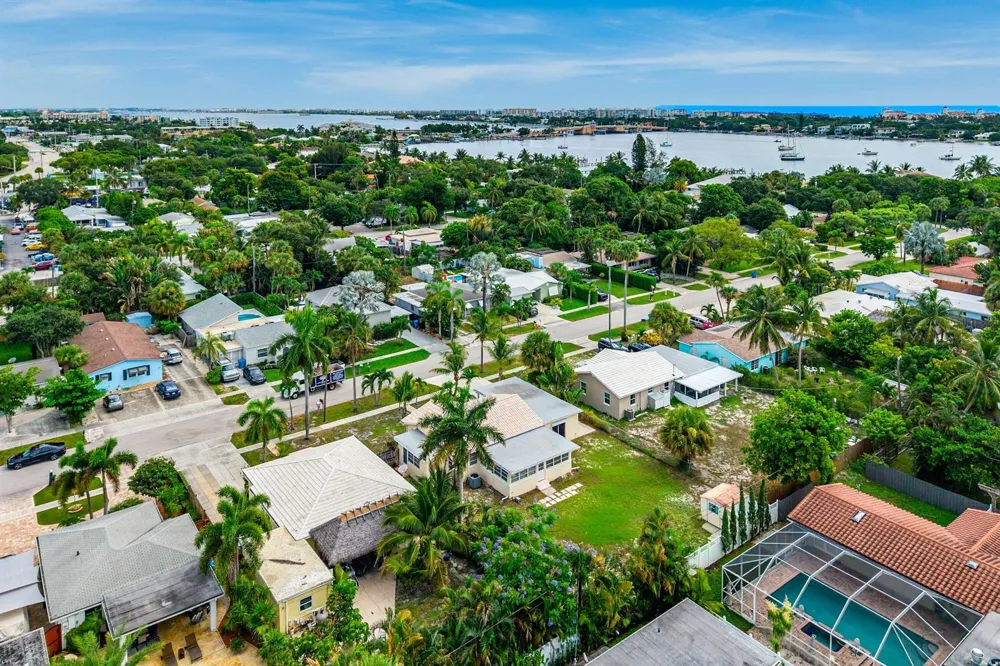 122 Euclid Boulevard Lantana, FL 33462