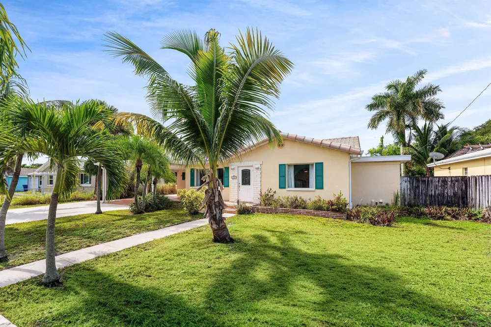 122 Euclid Boulevard Lantana, FL 33462