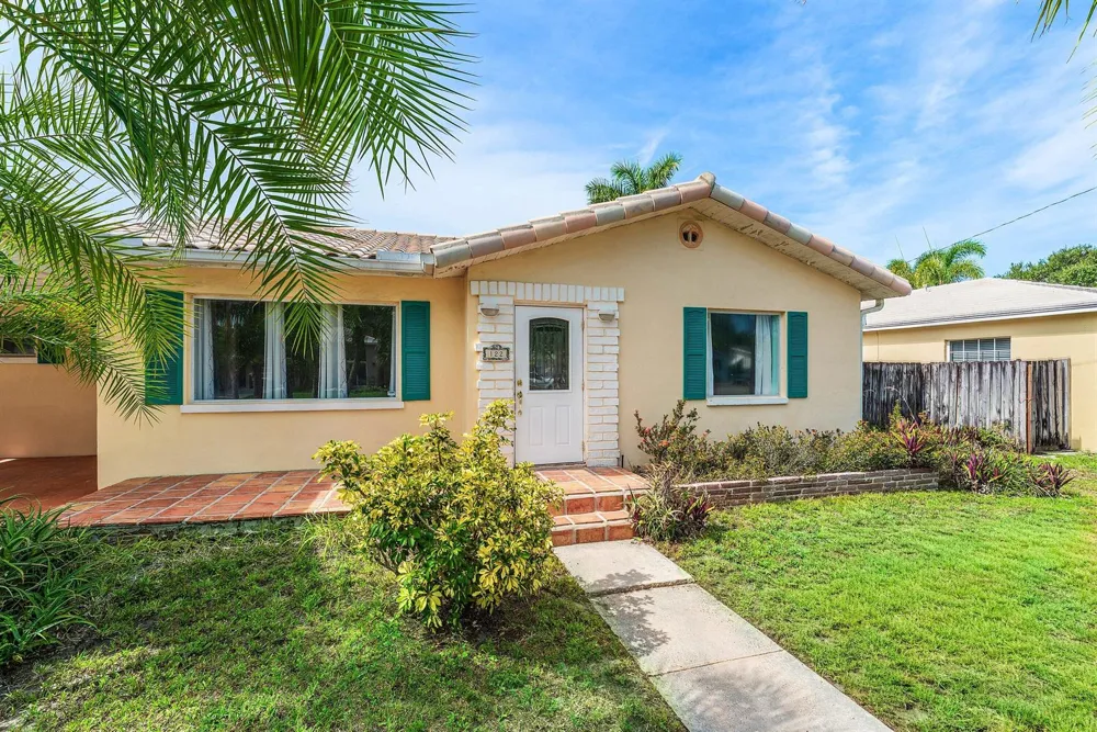 122 Euclid Boulevard Lantana, FL 33462