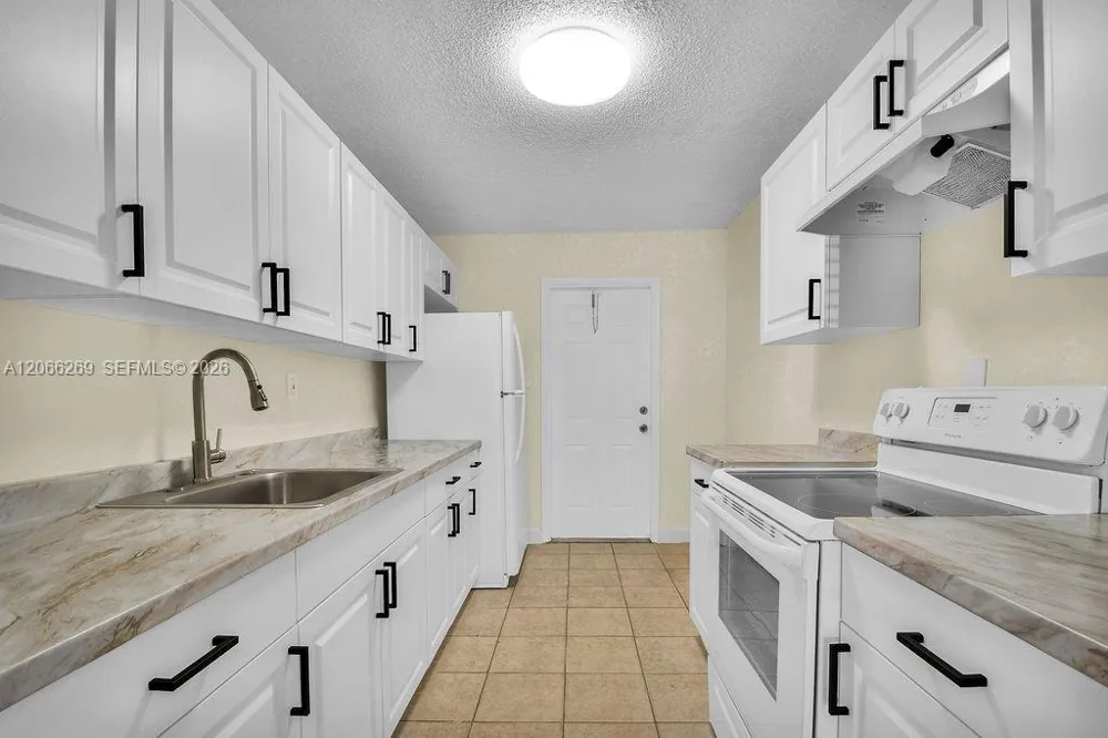18947 NW 45th Ave #1 Miami Gardens, FL 33055