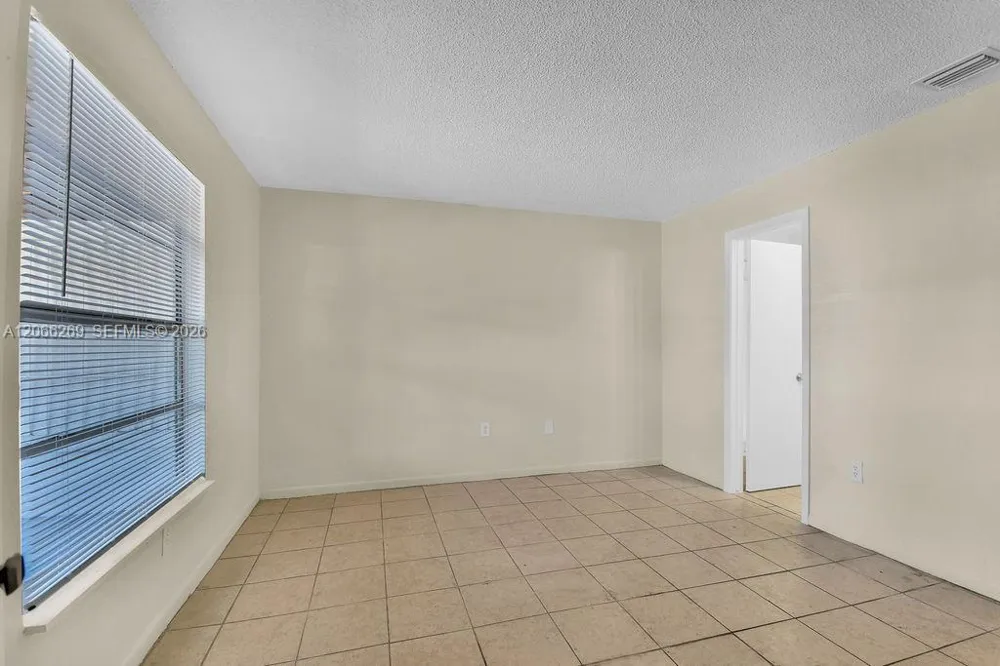 18947 NW 45th Ave #1 Miami Gardens, FL 33055