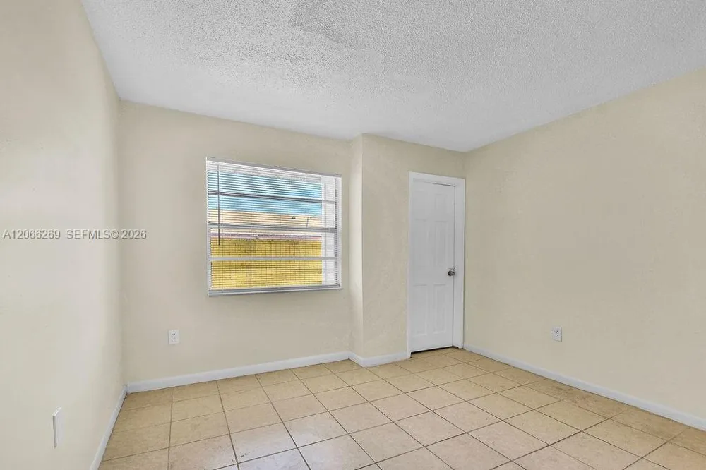 18947 NW 45th Ave #1 Miami Gardens, FL 33055