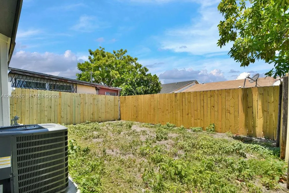 18947 NW 45th Ave #1 Miami Gardens, FL 33055