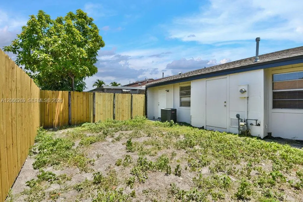 18947 NW 45th Ave #1 Miami Gardens, FL 33055