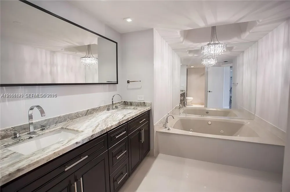 20191 E Country Club Dr #2703 Aventura, FL 33180