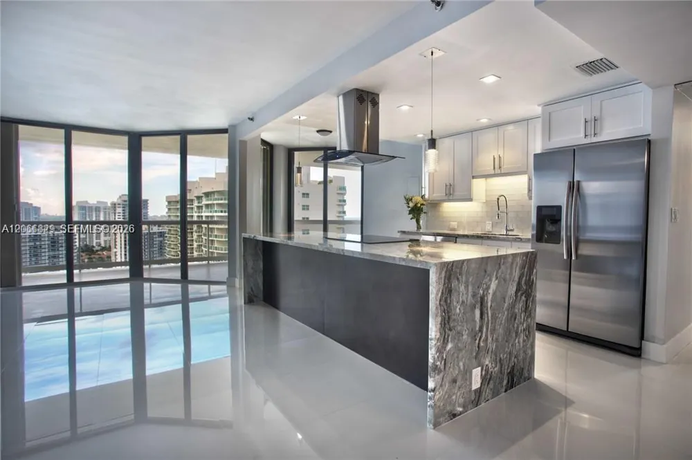 20191 E Country Club Dr #2703 Aventura, FL 33180