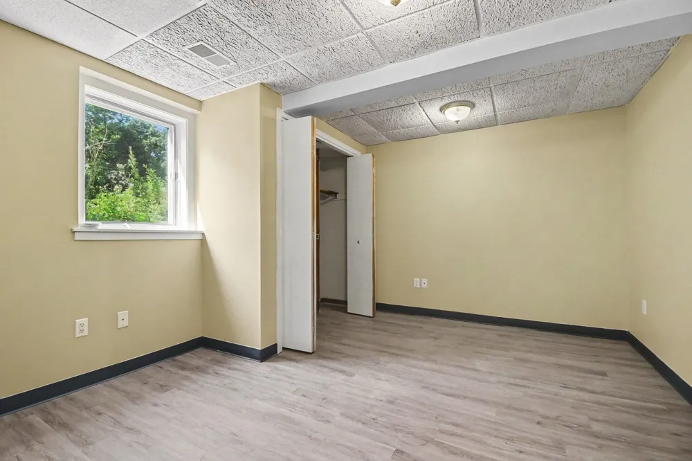 2250 Yorktown Drive SE Kentwood City, MI 49508