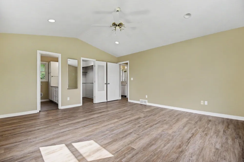2250 Yorktown Drive SE Kentwood City, MI 49508
