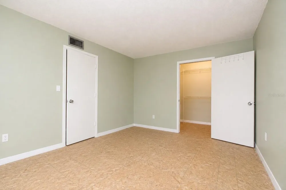 6940 A SUNSET DRIVE S #2C St Petersburg, FL 33707
