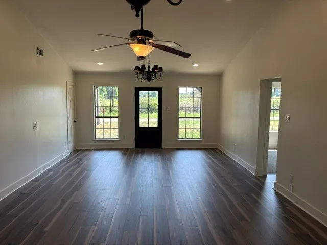 2506 Vz County Road 2313 Eustace, TX 75124