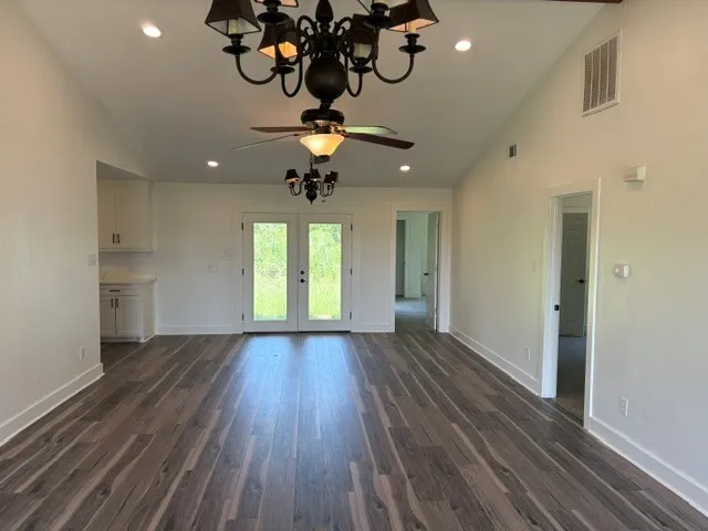 2506 Vz County Road 2313 Eustace, TX 75124
