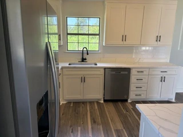 2506 Vz County Road 2313 Eustace, TX 75124