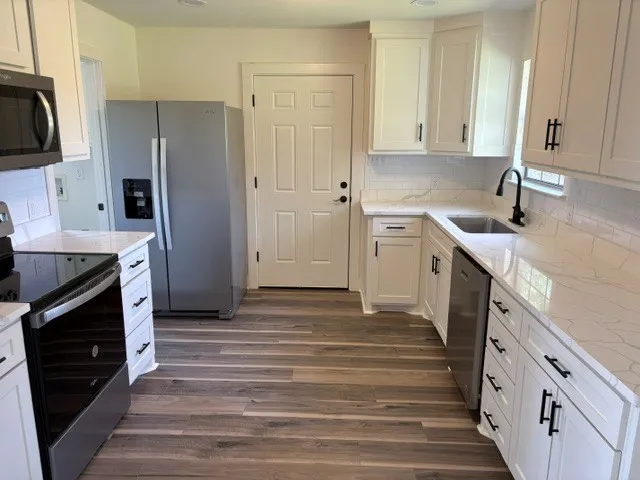 2506 Vz County Road 2313 Eustace, TX 75124