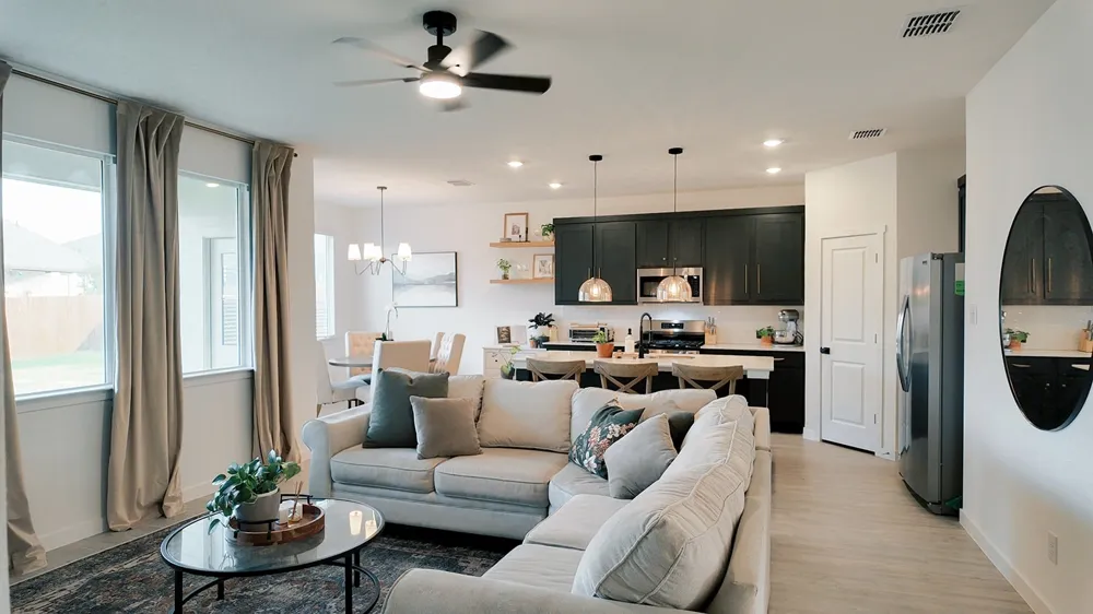 319 Sedalia Trail Justin, TX 76247