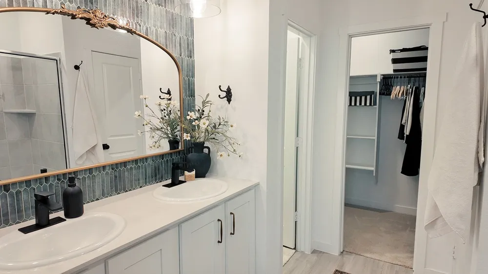 319 Sedalia Trail Justin, TX 76247