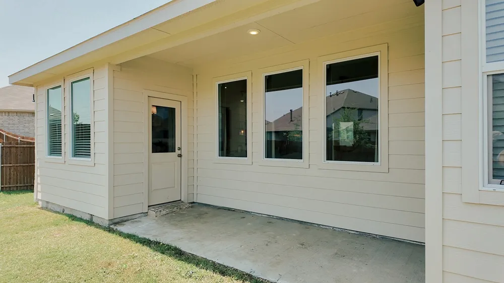 319 Sedalia Trail Justin, TX 76247
