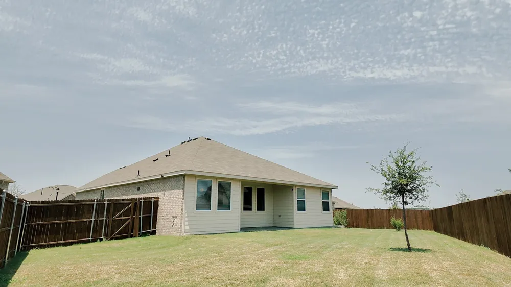 319 Sedalia Trail Justin, TX 76247