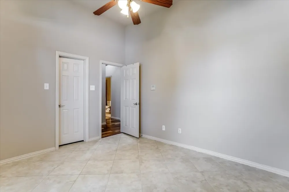 626 Waters Edge Way Murphy, TX 75094