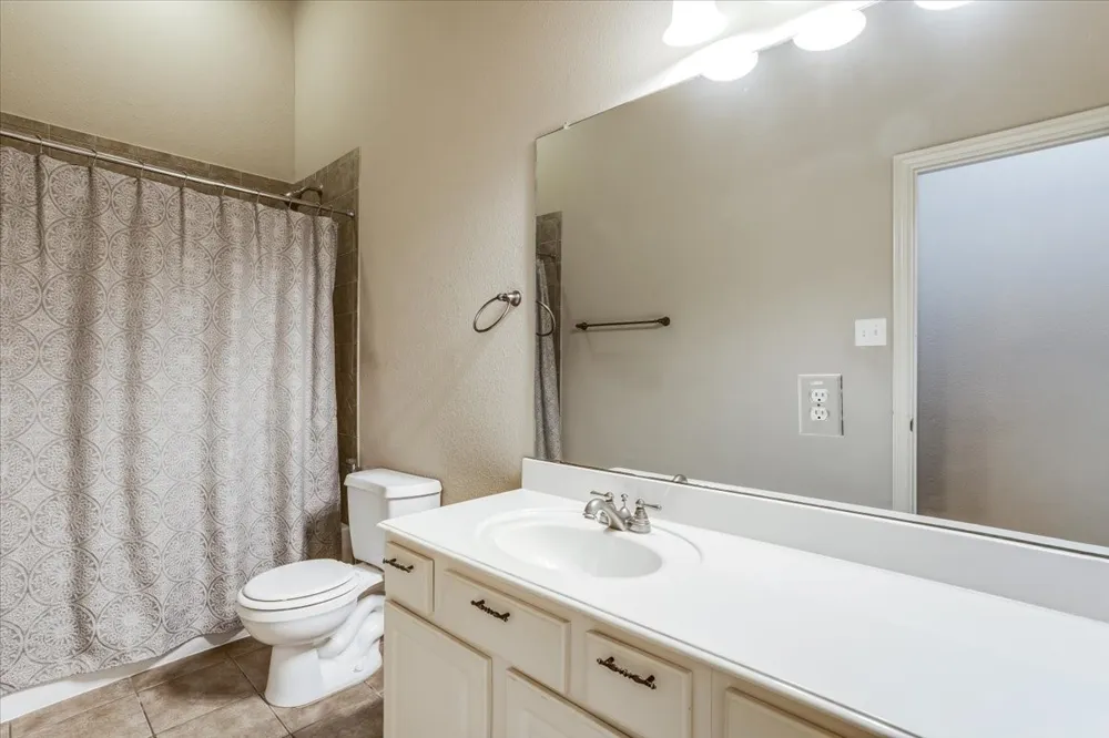 626 Waters Edge Way Murphy, TX 75094
