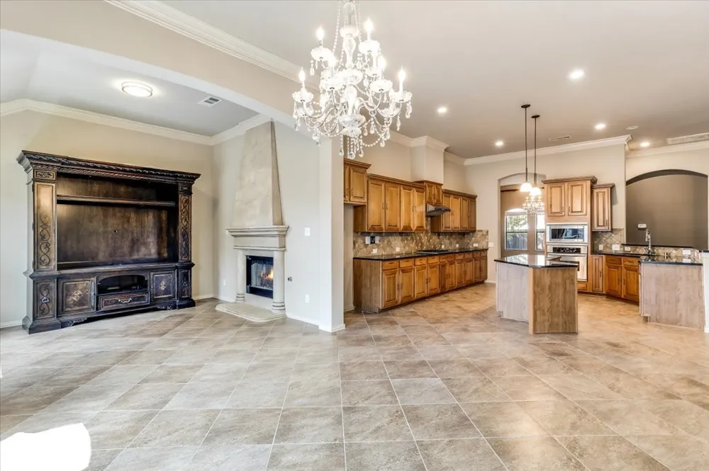 626 Waters Edge Way Murphy, TX 75094