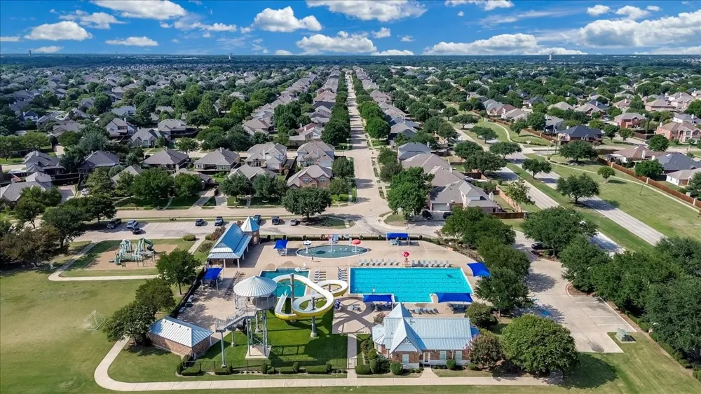 626 Waters Edge Way Murphy, TX 75094