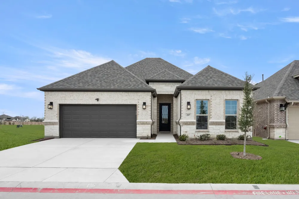 217 Ravenna Boulevard Justin, TX 76247