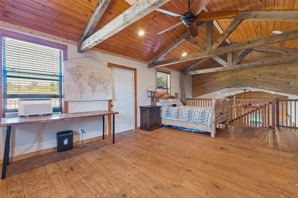 9752 County Road 341 Forestburg, TX 76239
