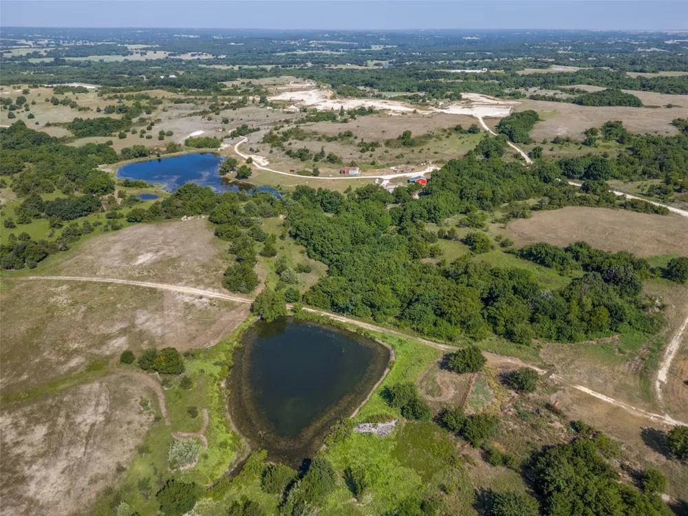 9752 County Road 341 Forestburg, TX 76239
