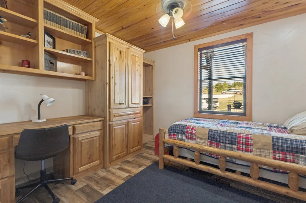 9752 County Road 341 Forestburg, TX 76239