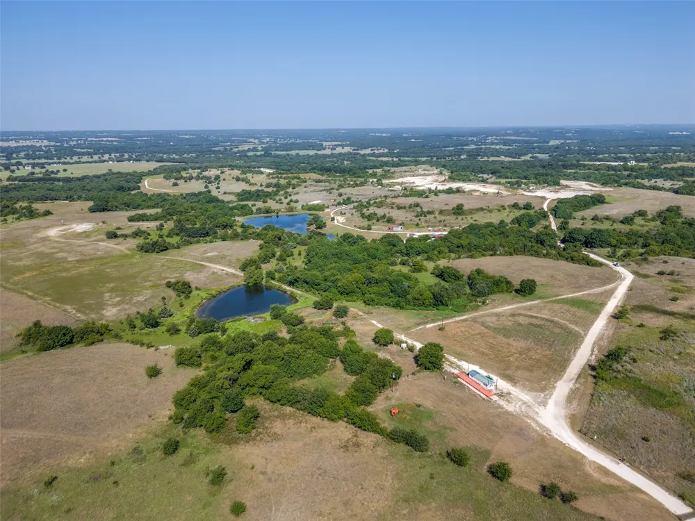 9752 County Road 341 Forestburg, TX 76239