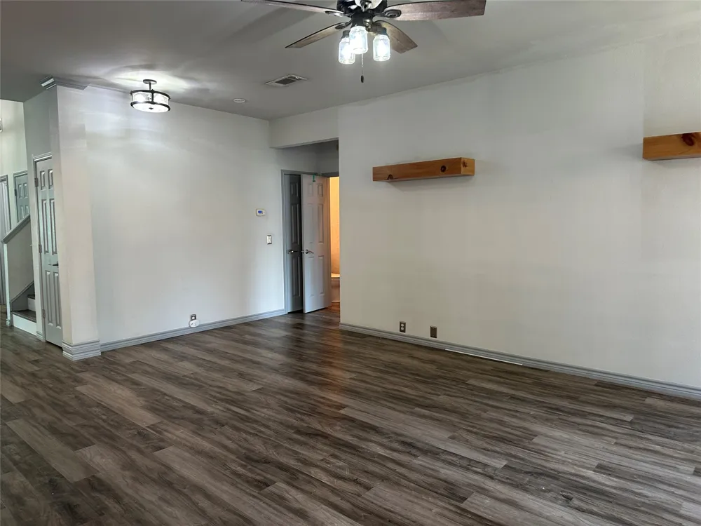 1905 Barrens Circle Flower Mound, TX 75028
