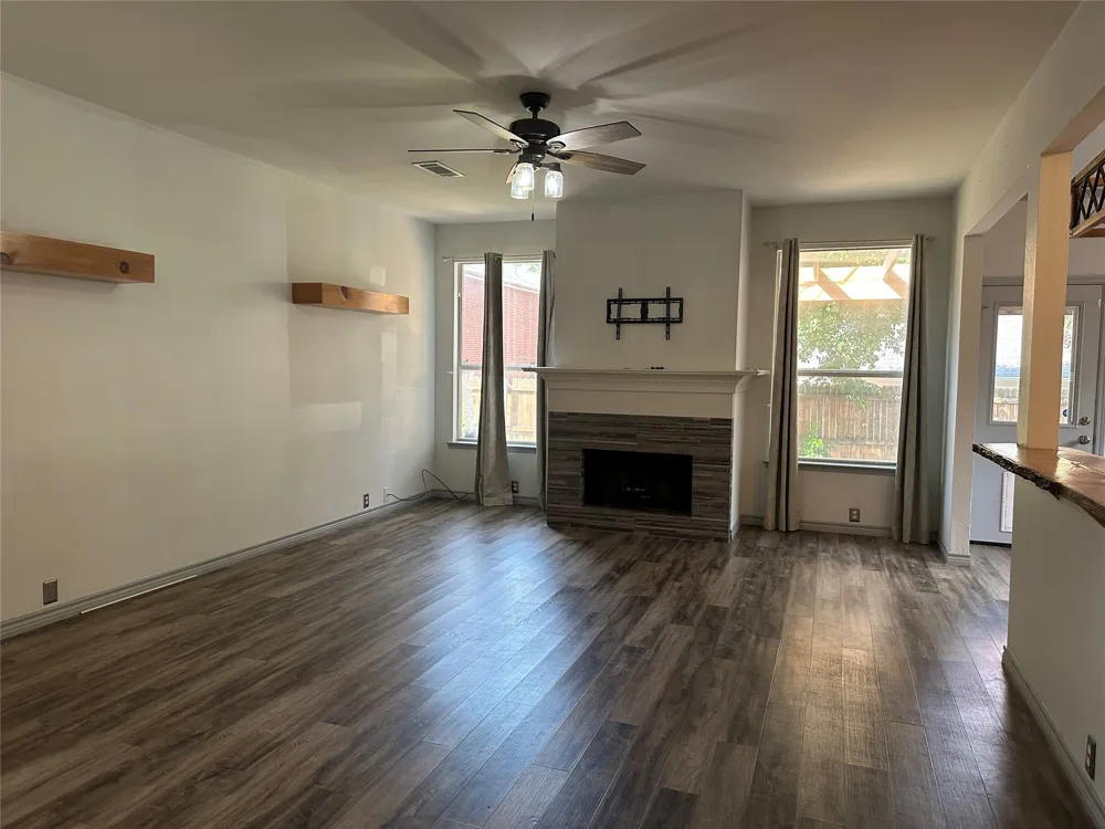 1905 Barrens Circle Flower Mound, TX 75028