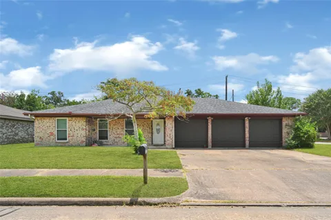 5225 Creekview Drive
