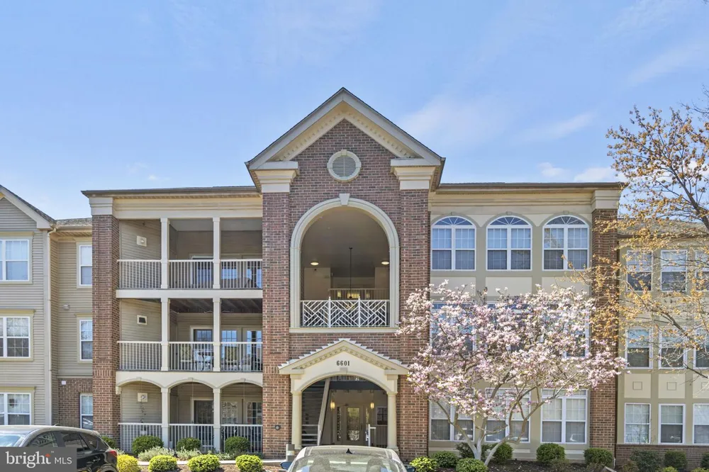 6601 THACKWELL WAY #3-I Alexandria, VA 22315