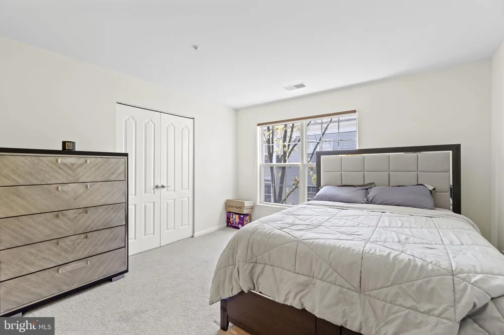 6601 THACKWELL WAY #3-I Alexandria, VA 22315