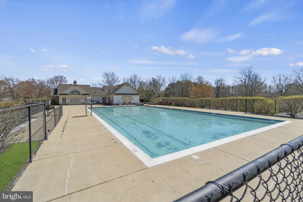 6601 THACKWELL WAY #3-I Alexandria, VA 22315