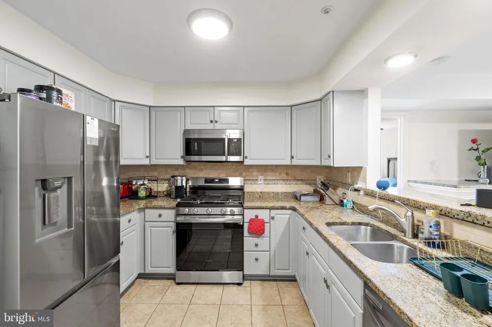 6601 THACKWELL WAY #3-I Alexandria, VA 22315