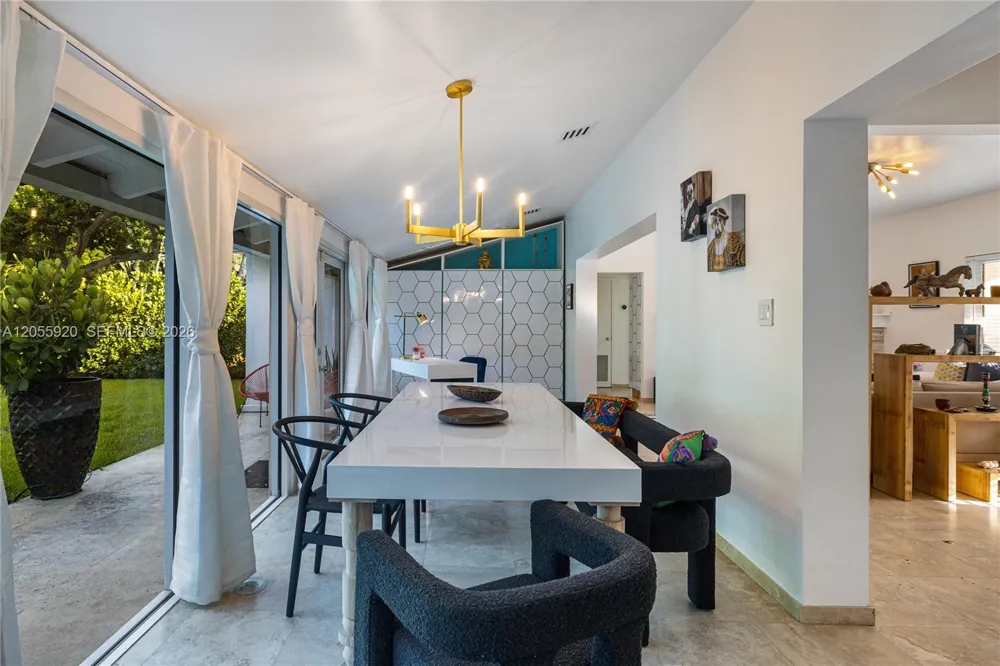 11403 NE 8th Ave Biscayne Park, FL 33161
