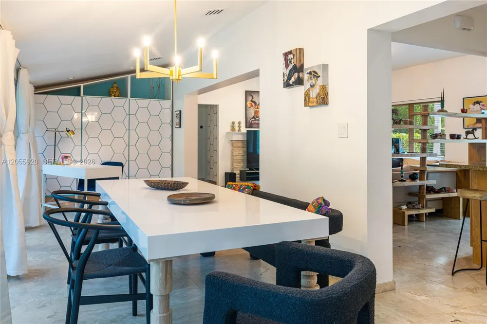 11403 NE 8th Ave Biscayne Park, FL 33161