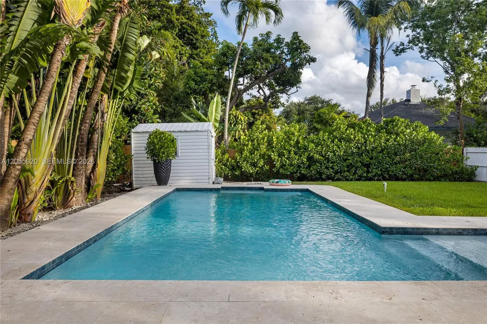 11403 NE 8th Ave Biscayne Park, FL 33161