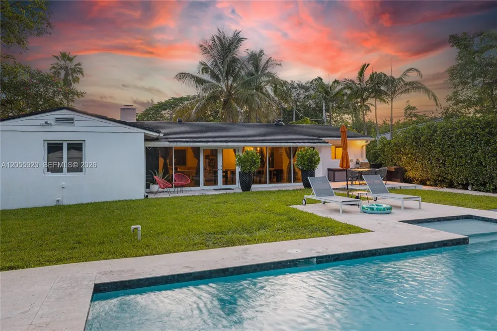 11403 NE 8th Ave Biscayne Park, FL 33161