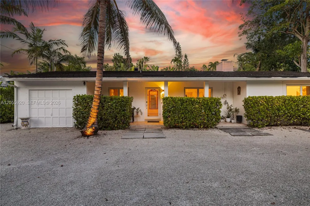 11403 NE 8th Ave Biscayne Park, FL 33161