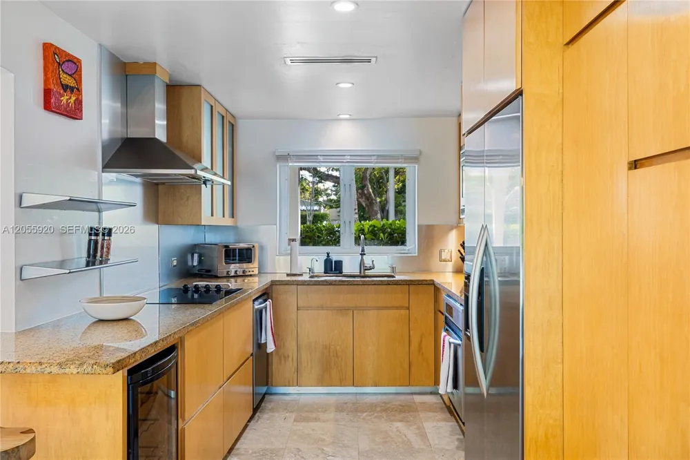 11403 NE 8th Ave Biscayne Park, FL 33161