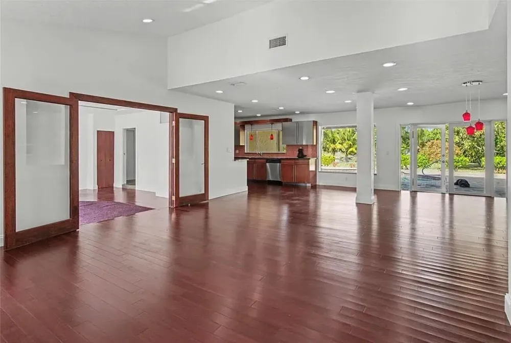 8619 SW 51st Street Cooper City, FL 33328