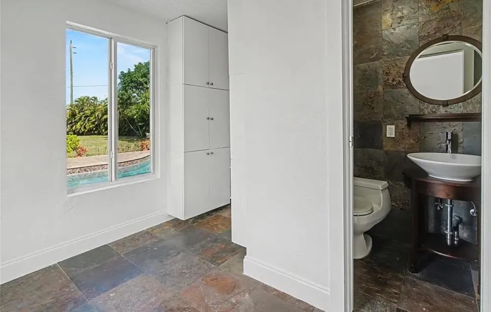 8619 SW 51st Street Cooper City, FL 33328