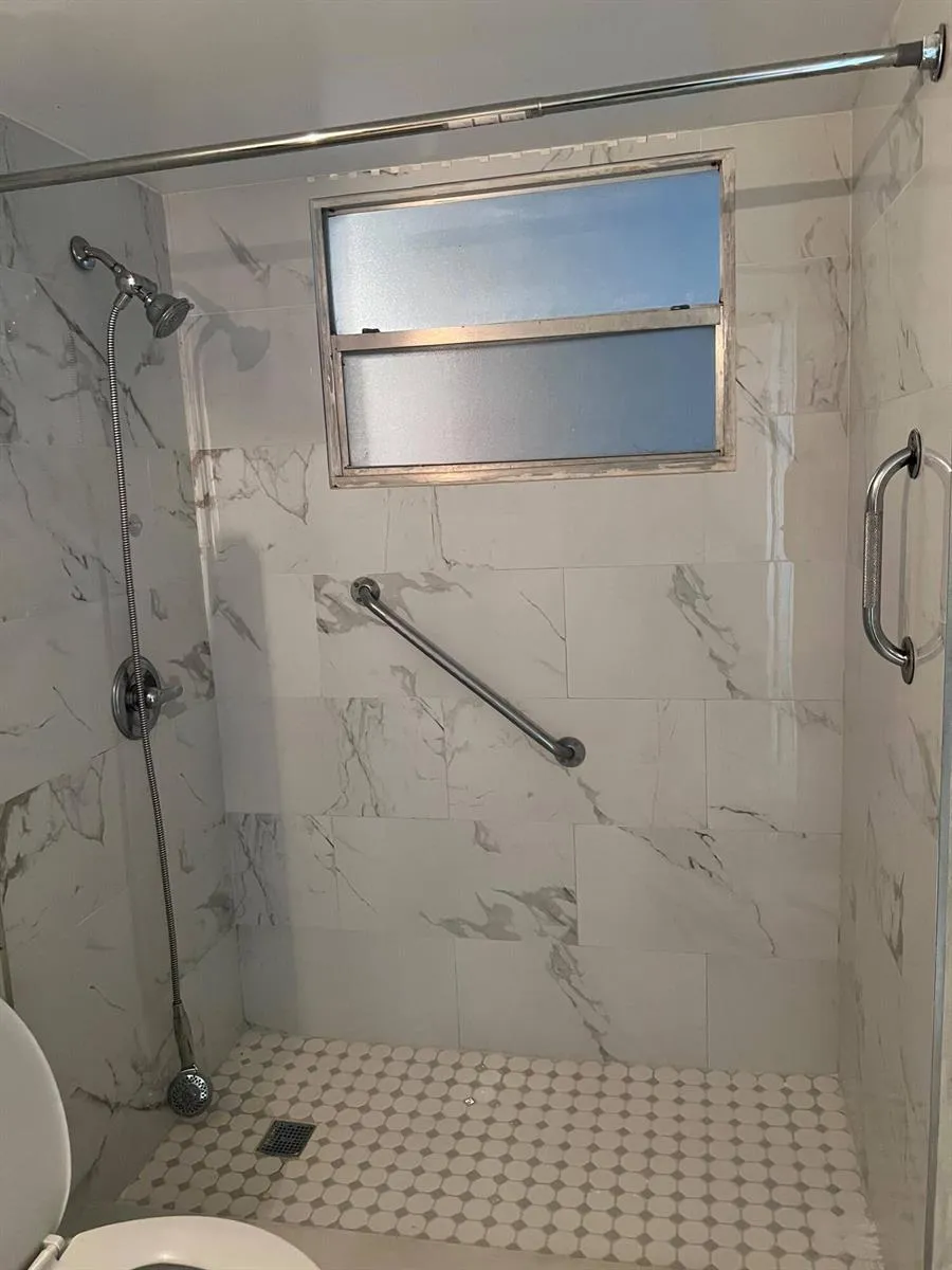 105 ROYAL PARK DRIVE #1D Oakland Park, FL 33309