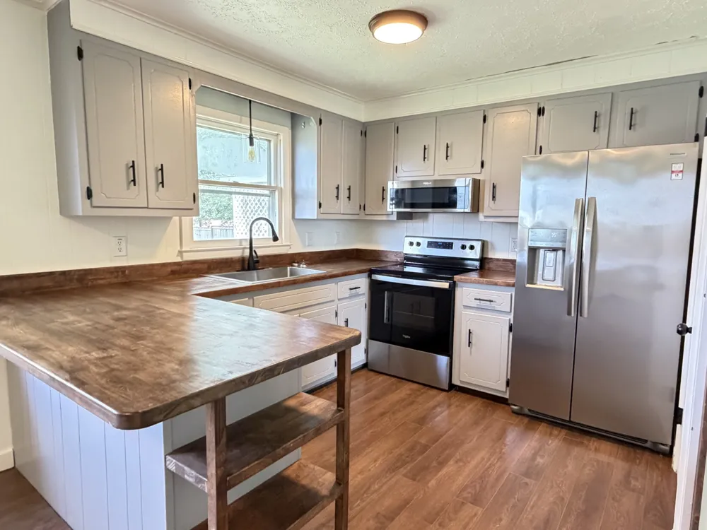 15 Forrest Ave Hohenwald, TN 38462